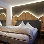 Astoria 4*