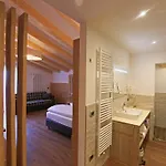 Ξενοδοχείο Astoria 4*