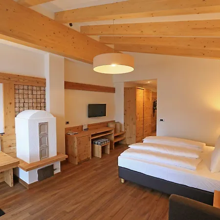 Готель Astoria 4*
