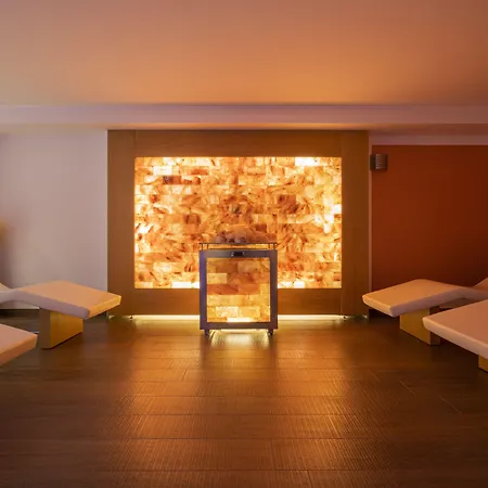 ホテル Astoria 4*