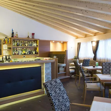 Astoria Hotel 4*